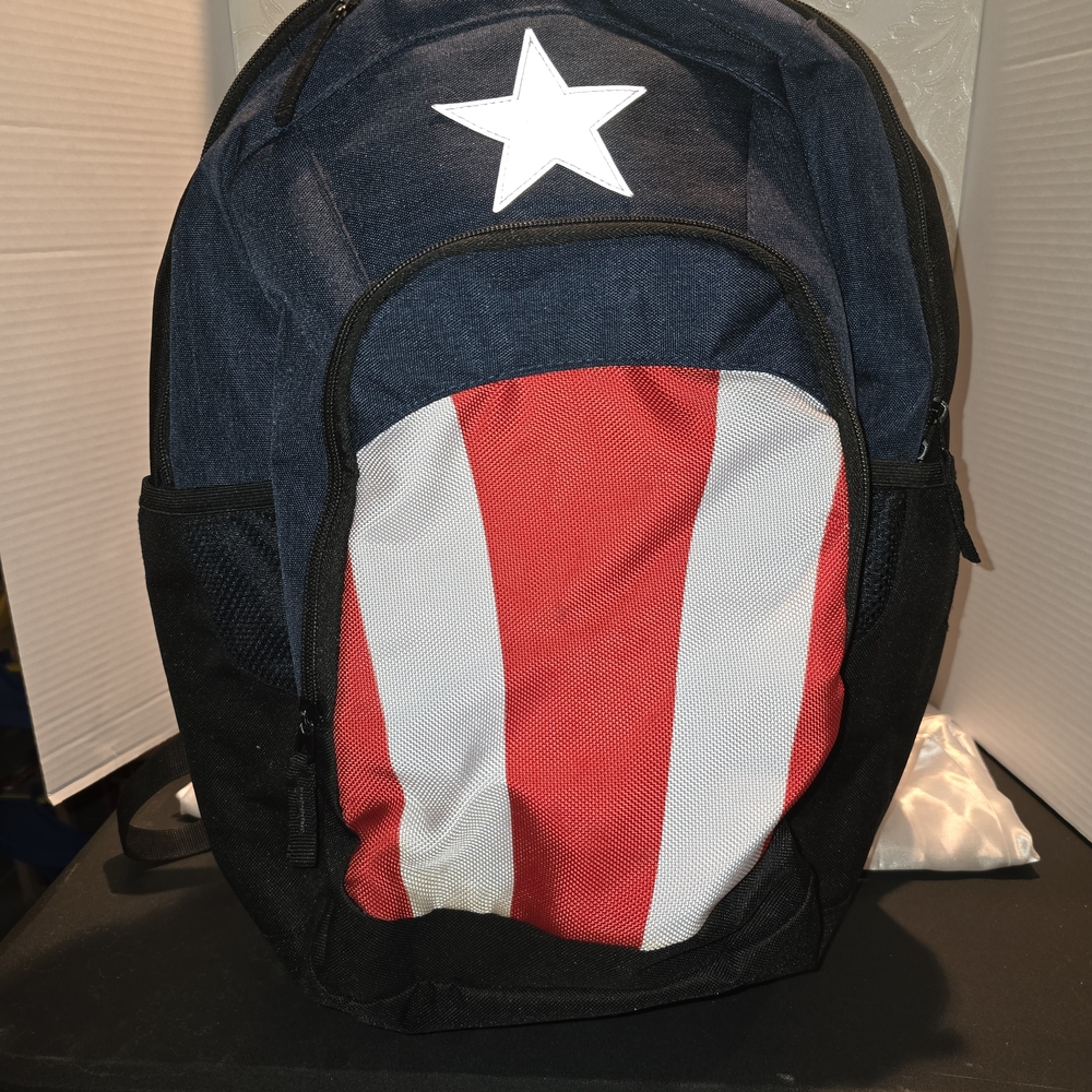 MARVEL CAPTAIN AMERICA BACKPACK - image 1